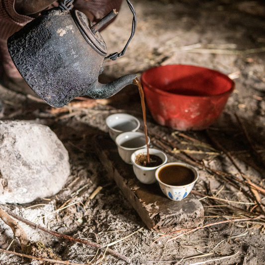 ethiopian yirgacheffe coffee poured in vintage mugs